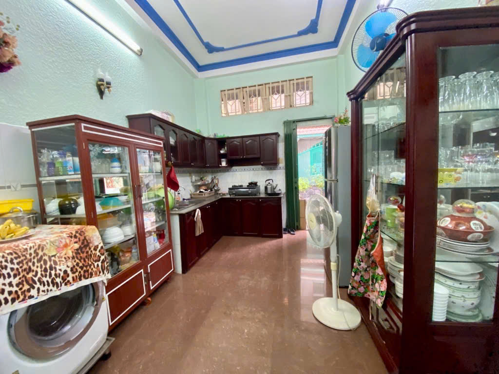 2 MẶT TIỀN HỒNG BÀNG – Q.11 – 4 TẦNG – GIÁ TỐT